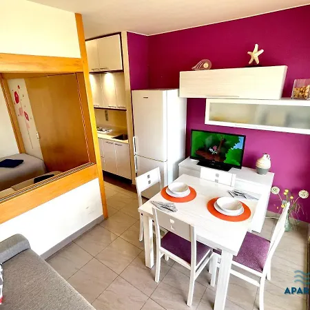 Apartbeach Internacional Vistas Playa Y Muy Luminoso * Cambrils